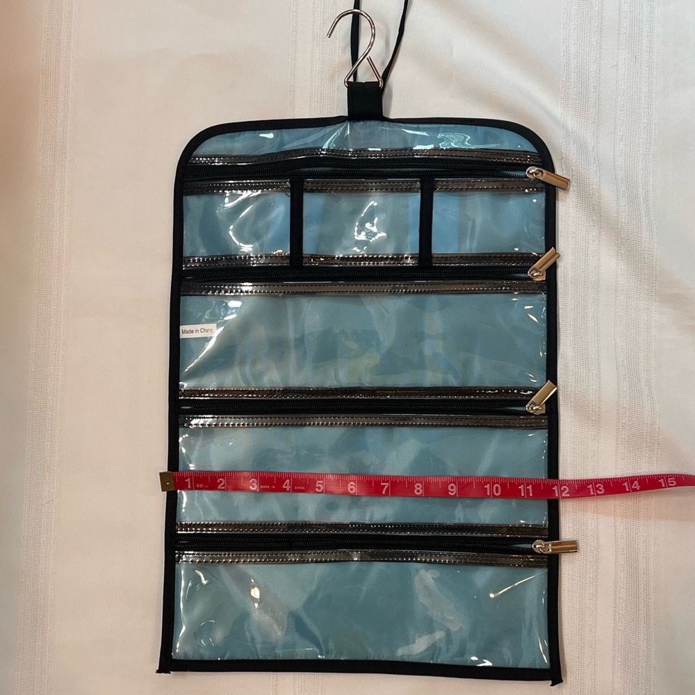 Jewelry Roll Travel Bag Six Zippered‎ Pockets  $5 ADD ON with $15+ Bundle - Picture 6 of 6